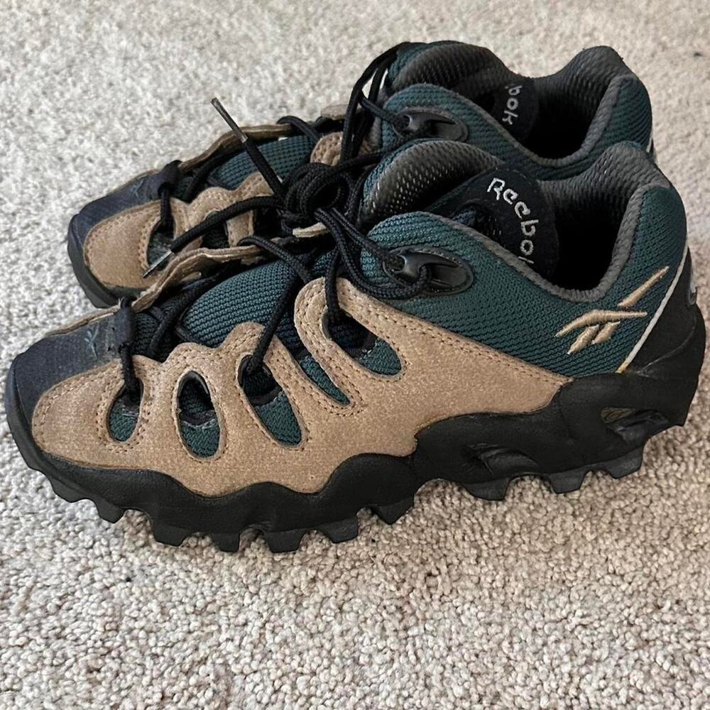 Vintage 90s Reebok Trailgrip Zig brown green hiking sneakers men’s size 9